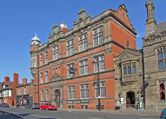 Grosvenor-Museum.jpg